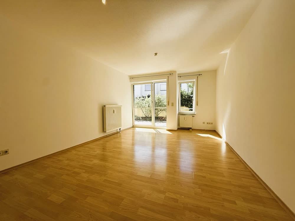 3-Zimmer-Erdgeschosswohnung mit Küche und Garage