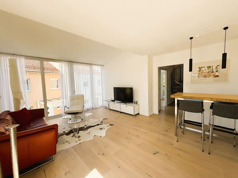 Hochwertige 3-Zimmer-Maisonettewohnung mit zwei Dachterrassen