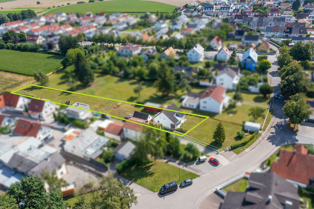 Großes Baugrundstück in ruhiger Lage